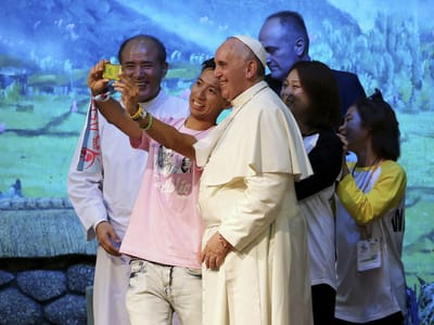 Papa Francisco tira nova «selfie» - TVI