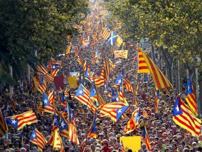 Catalunha: presidente assina decreto de convocatória do referendo - TVI