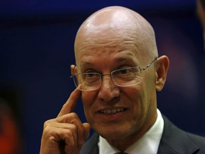 Covid-19: Portugal vai passar por uma “recessão grande” - TVI