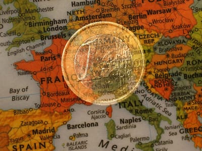 Onde estão os milhões de euros injetados na banca europeia? - TVI