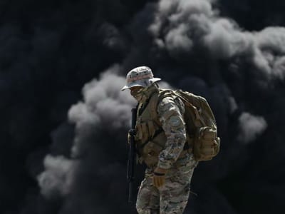 Trump diz que retirada de tropas do Afeganistão iria beneficiar “terroristas” - TVI