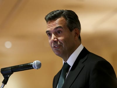 Lloyds: Horta Osório vai receber 15,8 ME relativos a 2014 - TVI
