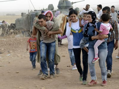Mais de 130 mil sírios fugiram para a Turquia em 3 dias - TVI