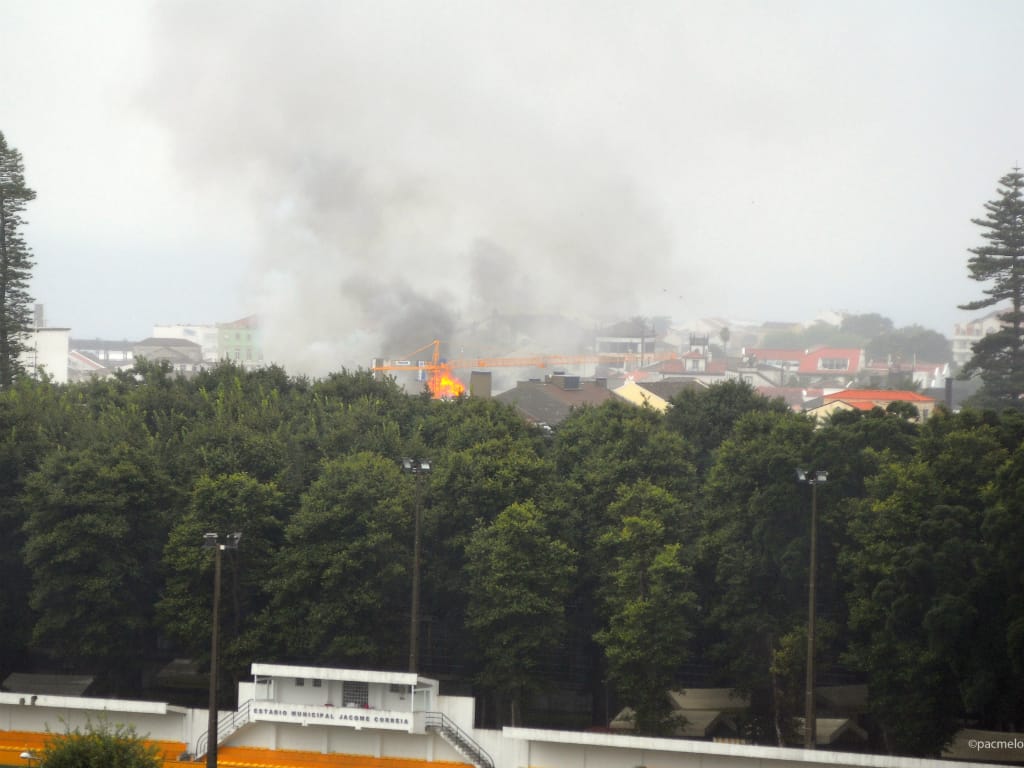Incêndio em Ponta Delgada [Paulo Melo/Eu Vi]