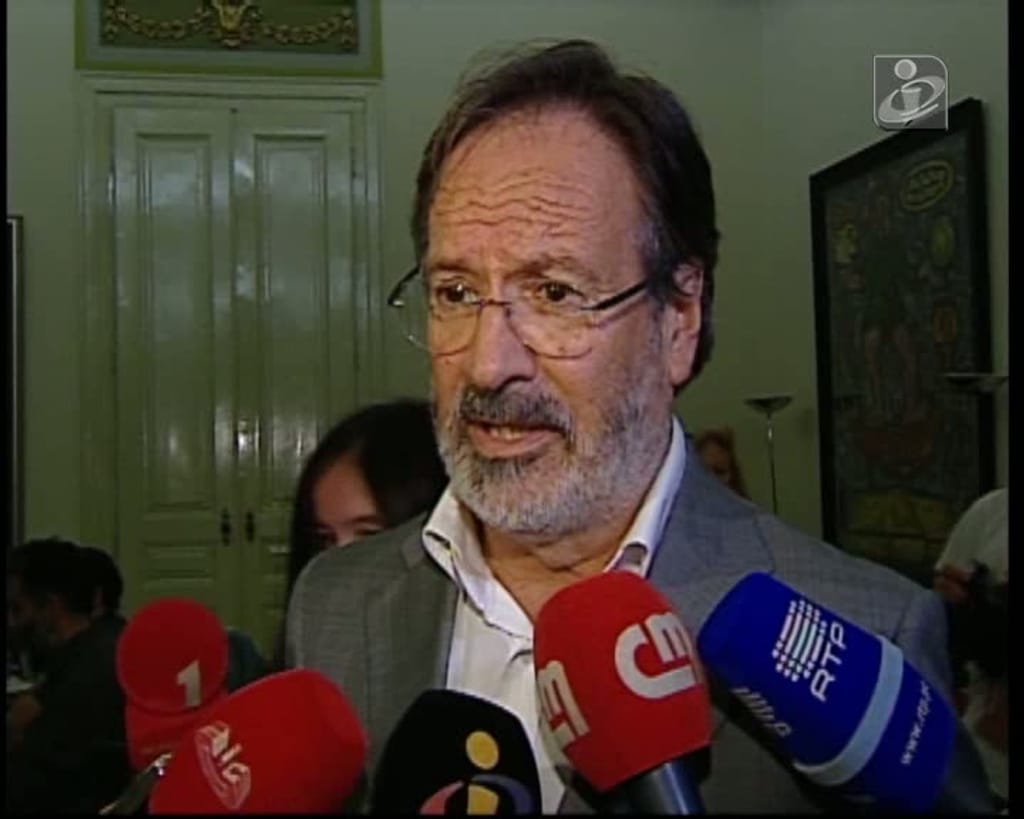 Alberto Martins deixa presidência do Grupo Parlamentar
