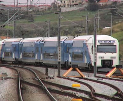 Governo que comboios em todos os portos portugueses - TVI
