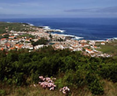 Açores recorda sismo de há 25 anos na Ilha Terceira - TVI