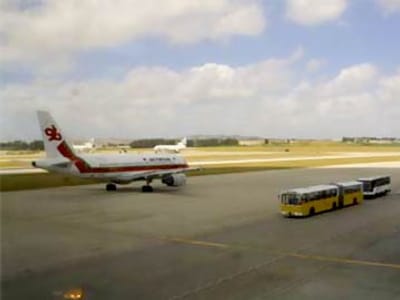 Governo equaciona segundo aeroporto para Lisboa - TVI