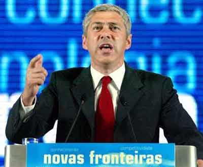 Portugueses dariam maioria absoluta ao PS se eleições fossem hoje - TVI