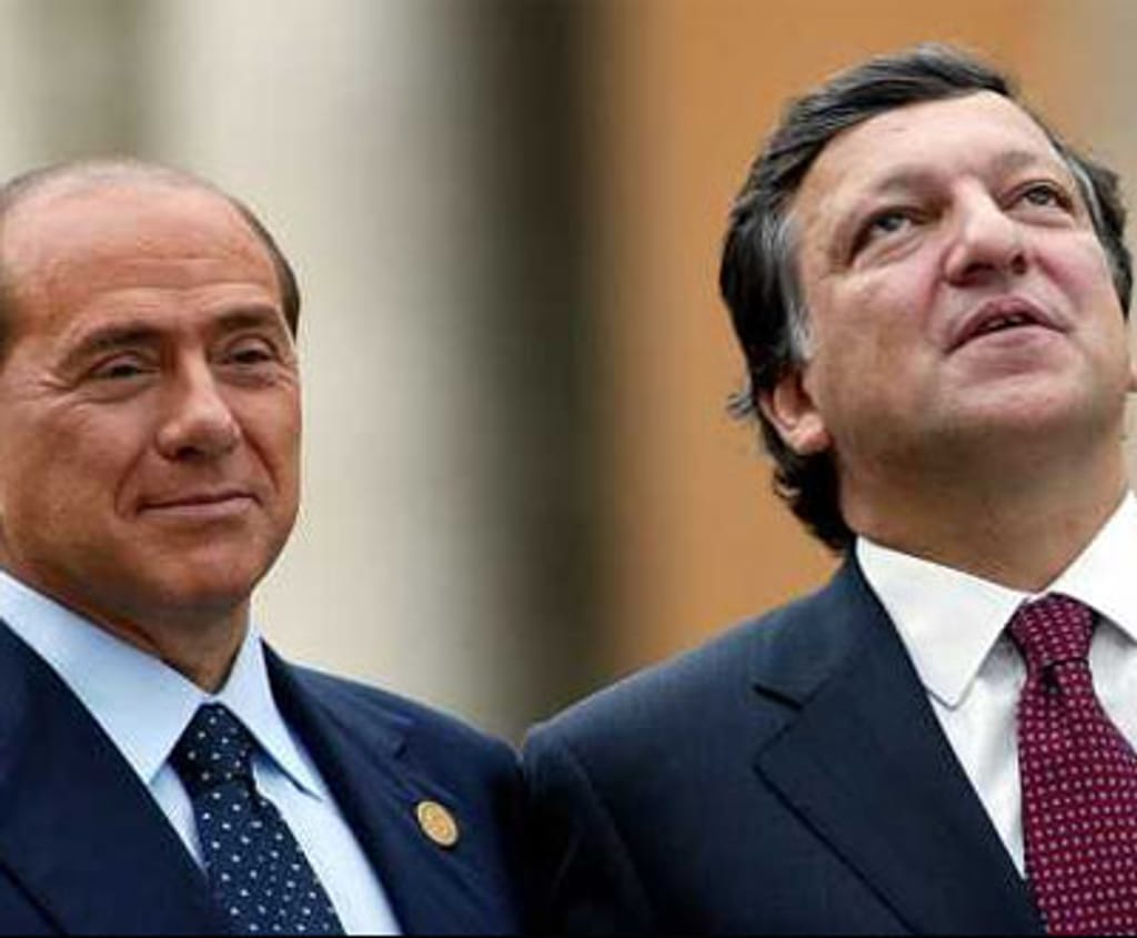 Berlusconi e Barroso na assinatura do Tratado de Roma