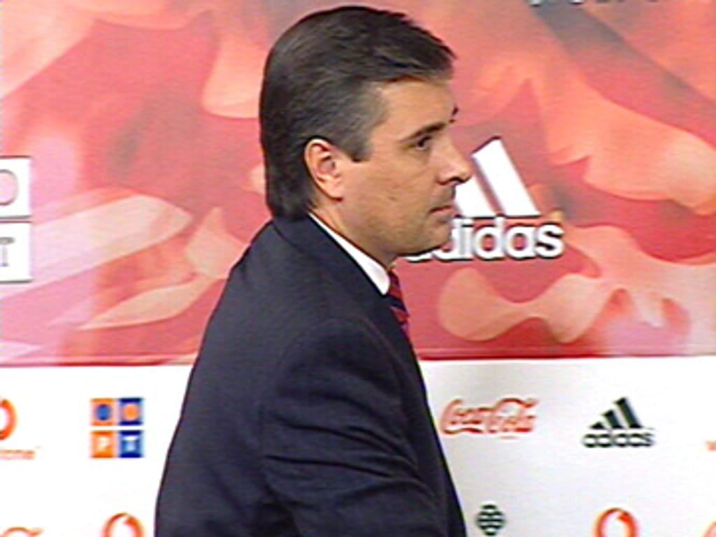 José Veiga adia entrada na Benfica SAD