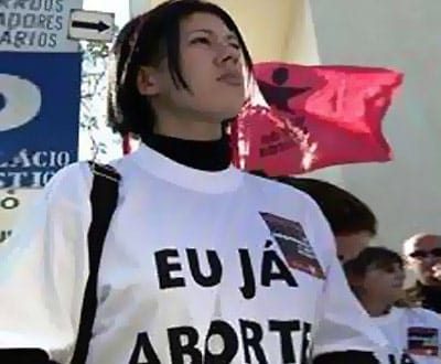 Mulheres pretendem votar a favor da despenalização do aborto - TVI