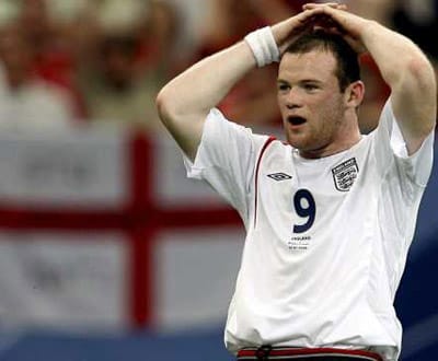 Rooney recorda expulsão contra Portugal e conversa com Ronaldo no túnel - TVI
