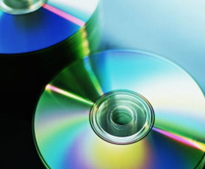 Inspecção apreende CDs e DVDs ilegais - TVI