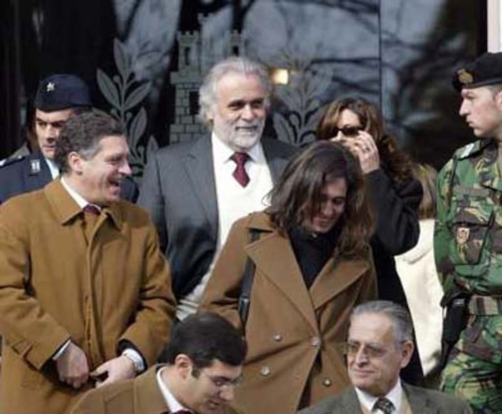 Manuel Abrante e Ferreira Diniz à saída do Tribunal Militar de Santa Clara