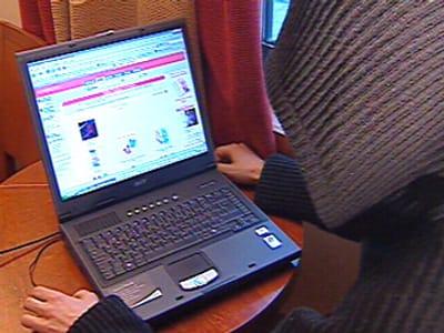 Telecoms online acentuam crescimento em Dezembro de 2005 - TVI