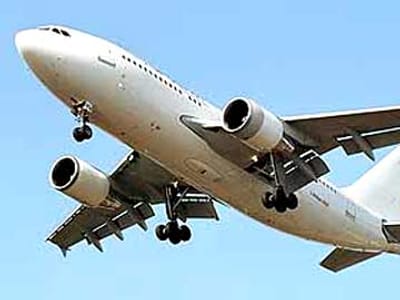 EUA: avião aterra de emergência após morte de passageira - TVI