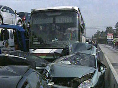 Acidentes com carros sem seguro custam 27 milhões - TVI