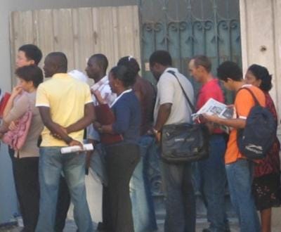 11 mil imigrantes conseguiram autorização de residência - TVI