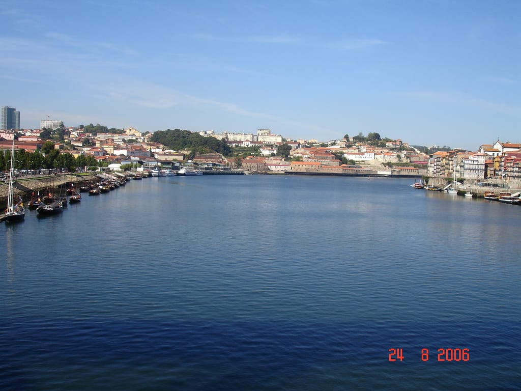 Rio Douro e as duas margens