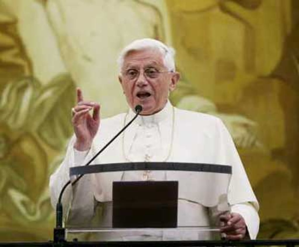 Bento XVI falou antes de rezar o Angelus - Foto Lusa