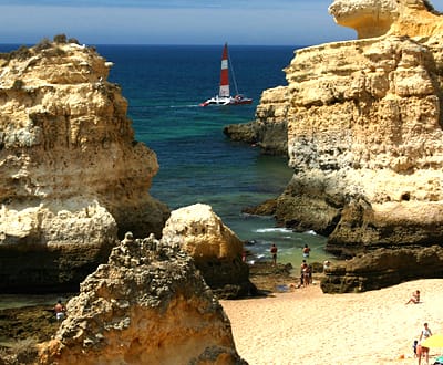Algarve supera a crise no Turismo - TVI
