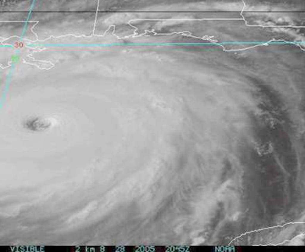 Furacão "Katrina" visto através do satélite