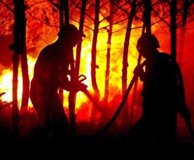 Catorze incêndios activos em Portugal - TVI