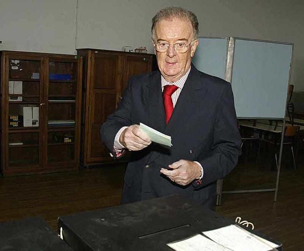 Jorge Sampaio a votar