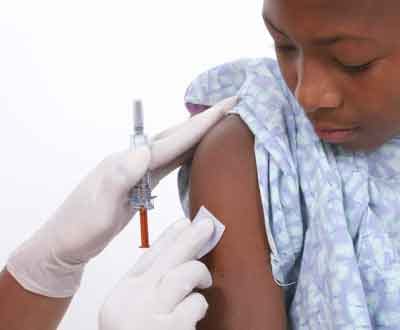Única vacina contra a meningite B considerada segura - TVI