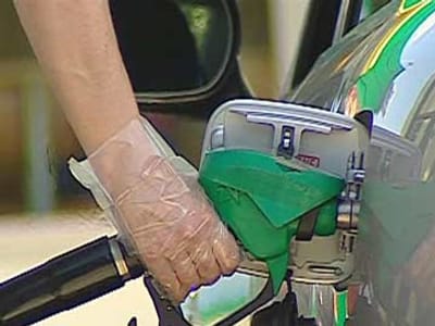 Hipers baixam preço da gasolina - TVI