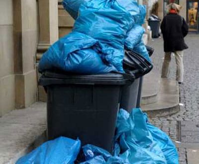 Lixo: 95 por cento dos trabalhadores em greve - TVI