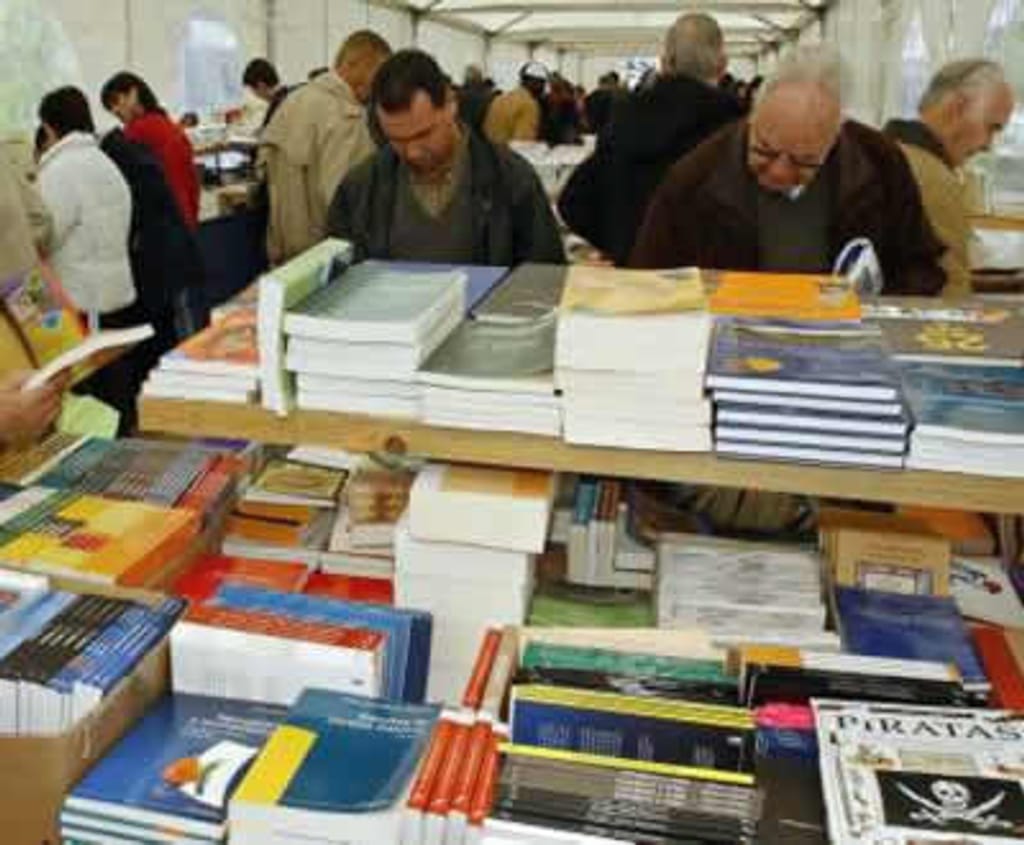 «Os livros em Portugal são indecentemente caros»
