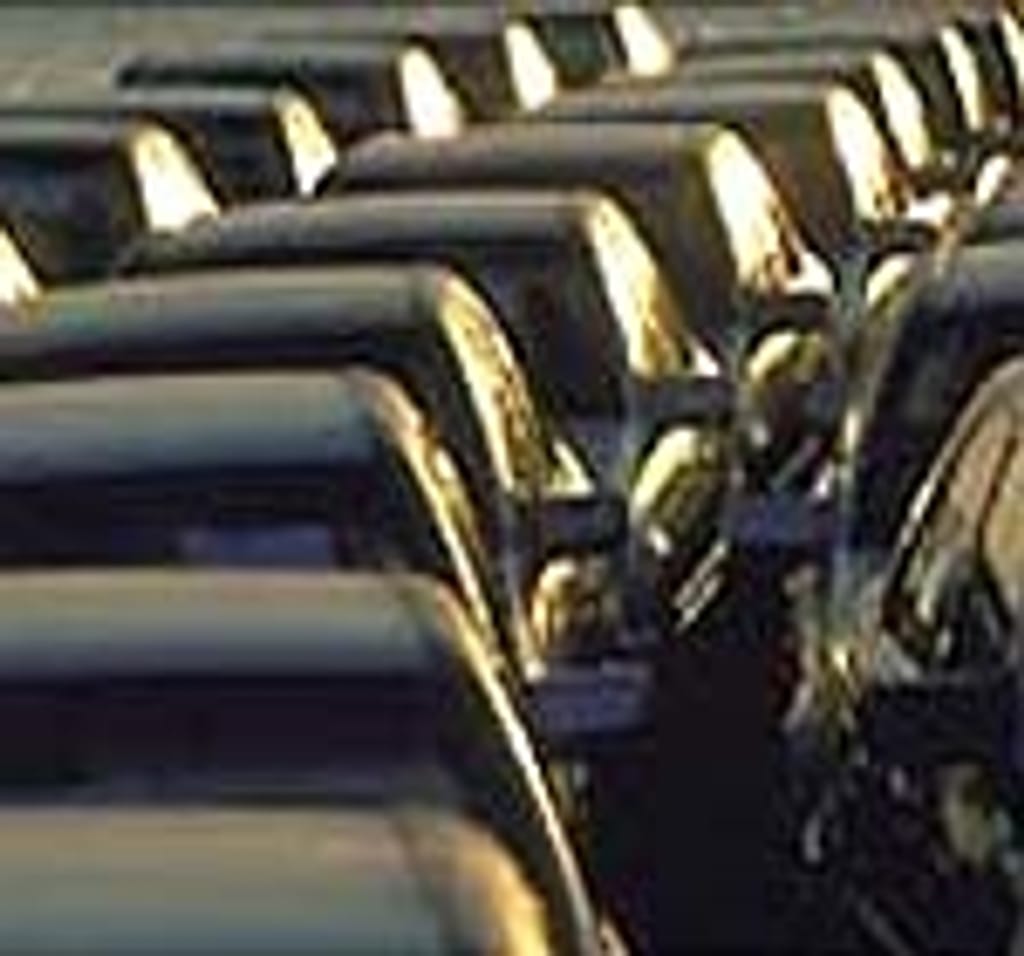 Vendas de automóveis ligeiros caíram 8,2% em Fevereiro