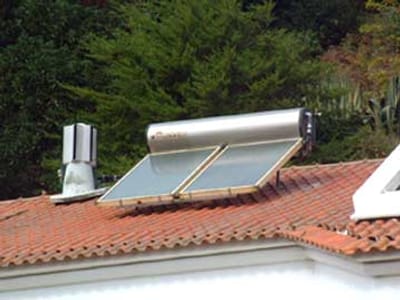 Apoios para painéis solares alargados às PME - TVI