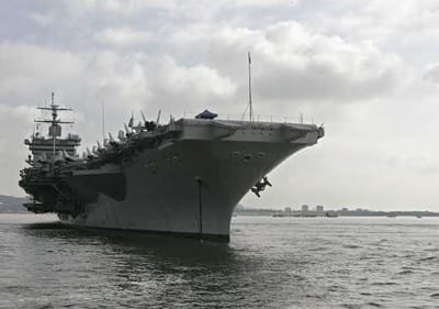 Estreito de Ormuz: Marinha dos EUA avisa Irão - TVI