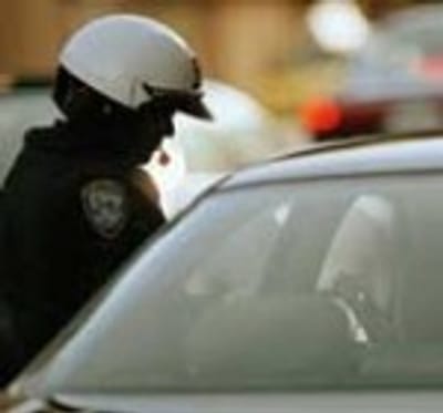 Carros bloqueados renderam cerca de 189 mil euros em 2005 - TVI