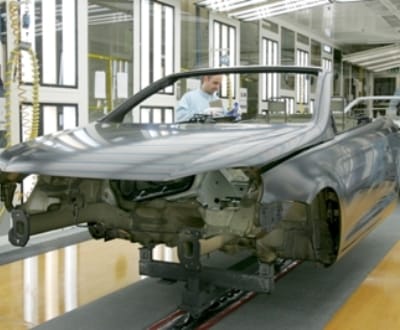 Indústria automóvel ganha novos apoios financeiros - TVI