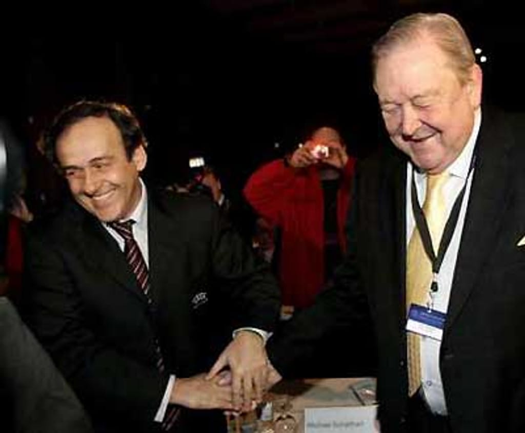 Platini eleito presidente da UEFA