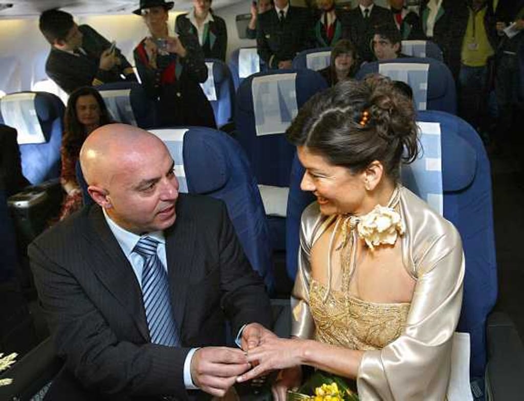 Casamento dentro de avião (Foto Lusa: João Abreu Miranda)
