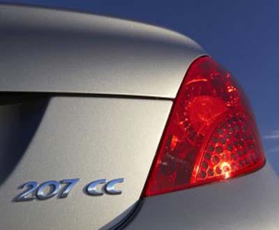 Peugeot 207 CC considerado o mais seguro (fotos) - TVI