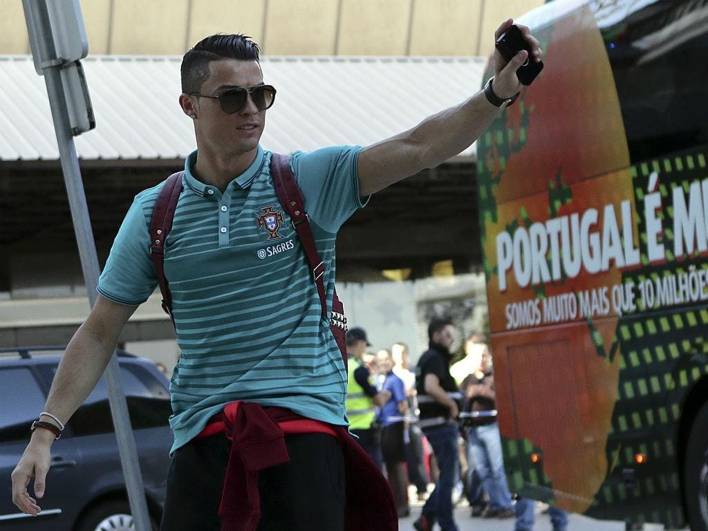 Ronaldo à partida para o Mundial