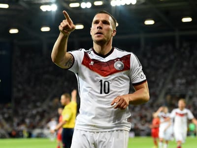 Alemanha-Inglaterra: «Maanschaft» renovada, na despedida de Podolski - TVI
