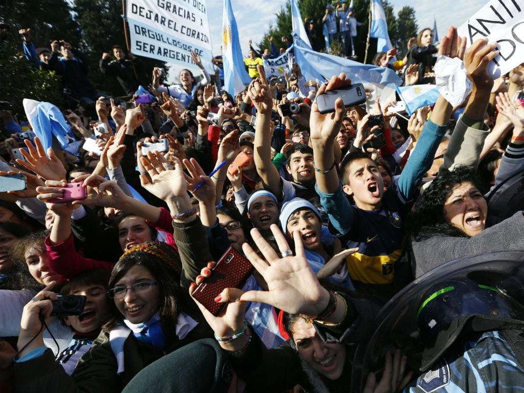 Argentina regressa a casa depois do Mundial (Reuters)