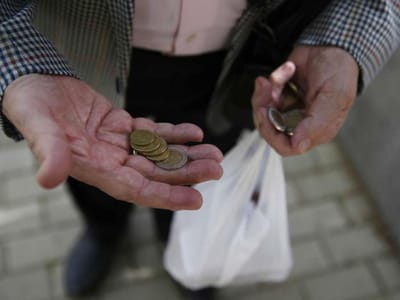 Governo «agravou» pobreza em Portugal - TVI