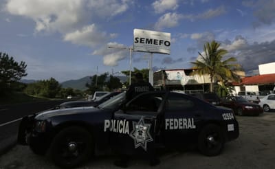 Detidos sete polícias federais por extorsão no México - TVI