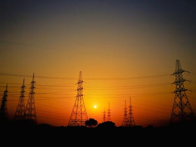 Governo cria diploma para evitar “aumento significativo” das tarifas elétricas - TVI