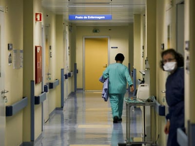 Amadora-Sintra: médicos recebem 720 euros por 24 horas na urgência  - TVI