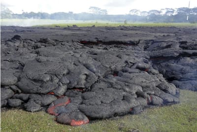 Lava de vulcão no Havai avança de forma constante - TVI