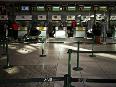 ANA reduz taxas sobre as empresas 'rent-a-car' sem instalações nos aeroportos - TVI